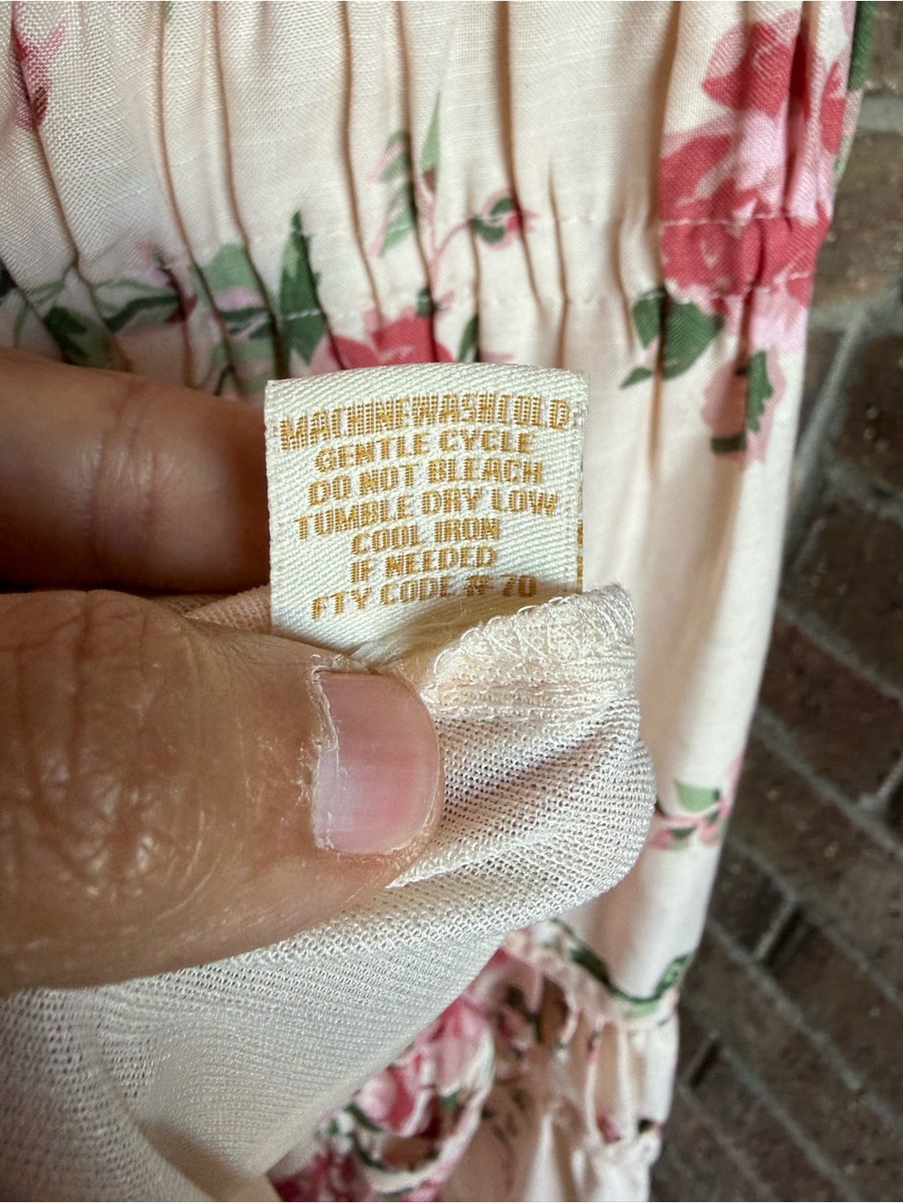 Romantic Pink Floral Maxi Dress with V-Neck and Smocked Waist - Picture 6 of 8